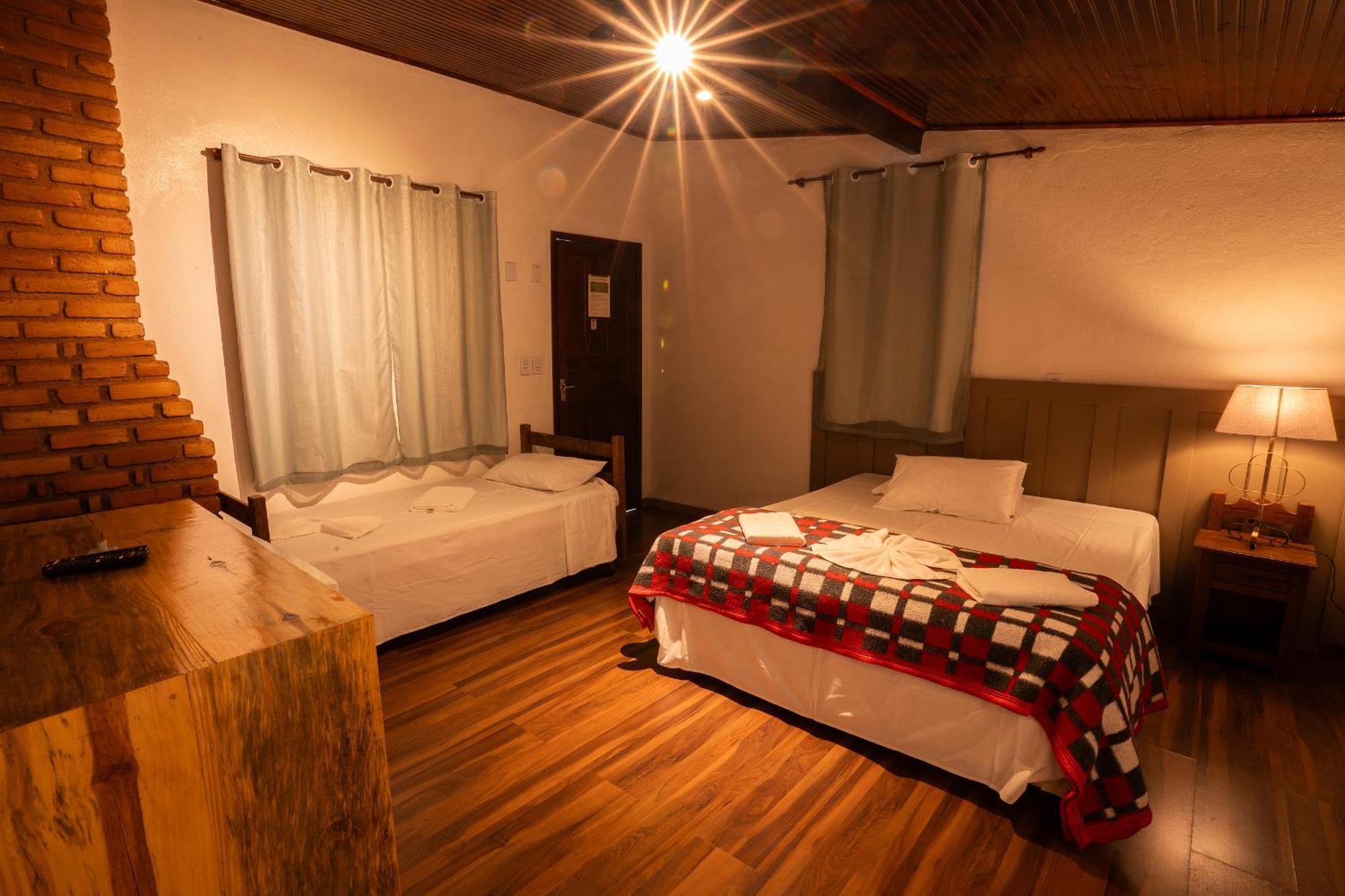Hotel Alpha Ville Chales Conceição da Ibitipoca Buitenkant foto