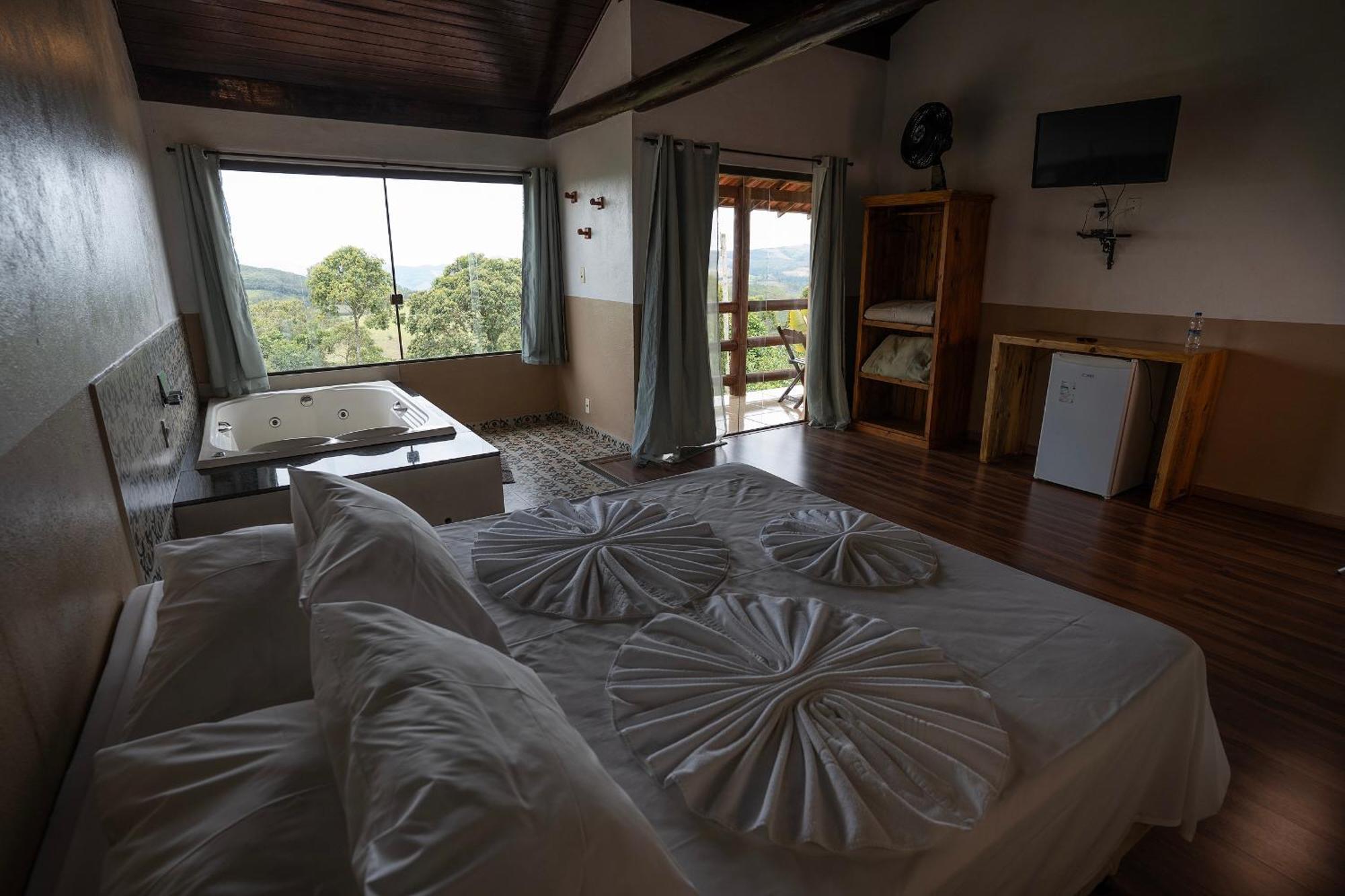 Hotel Alpha Ville Chales Conceição da Ibitipoca Buitenkant foto